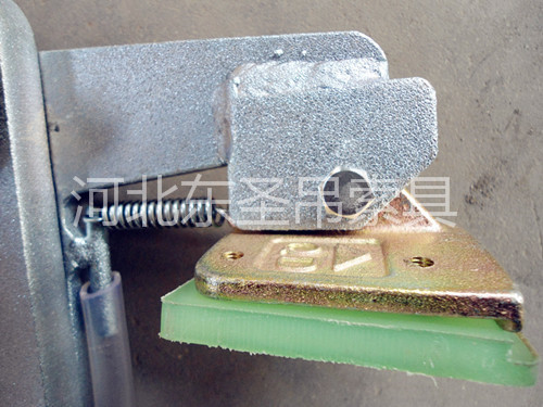 安裝路沿石的專(zhuān)用工具