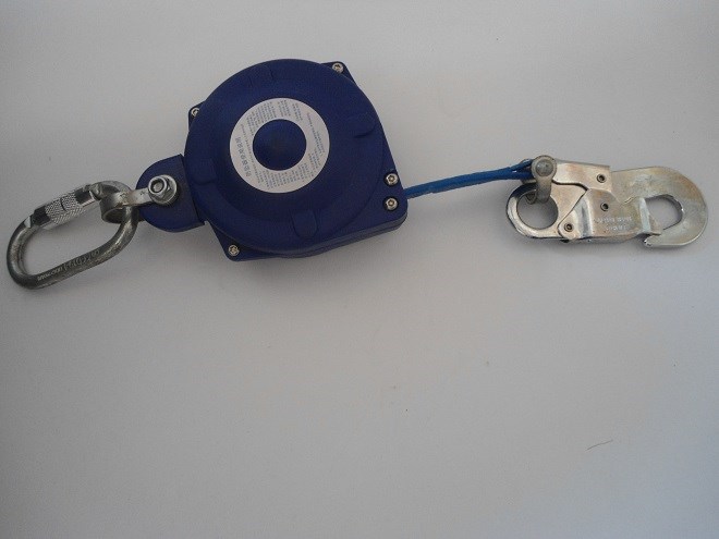 安全防墜器實物攝影.jpg 安全防墜器實物攝影.jpg